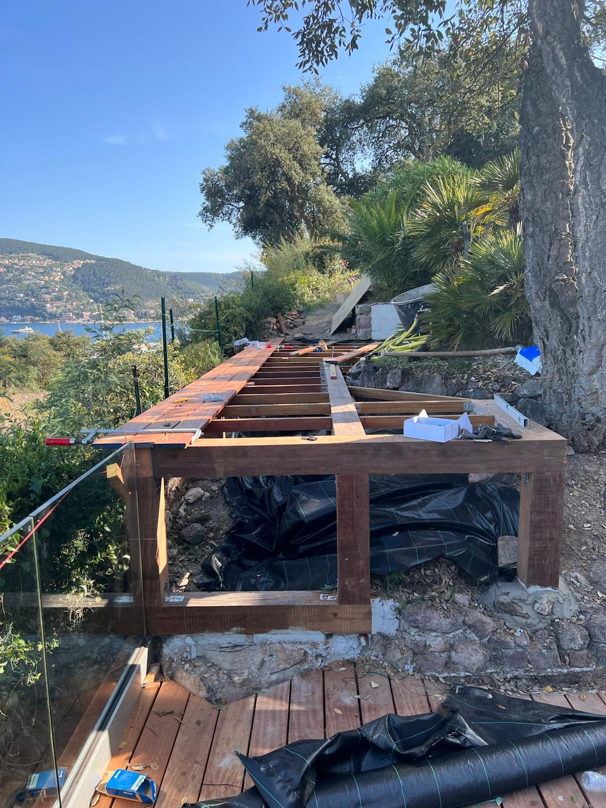 Terrasconstructie op helling